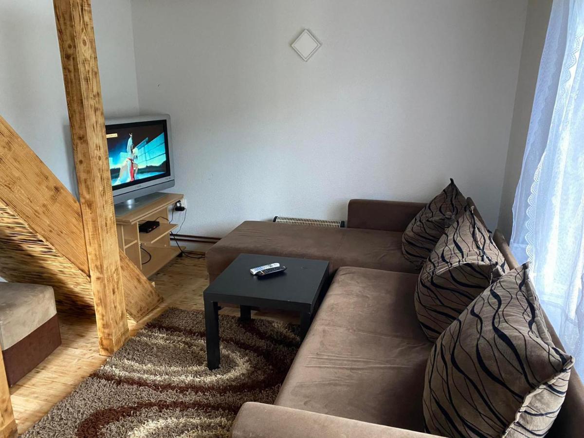Bed And Breakfast Umoljani ภายนอก รูปภาพ