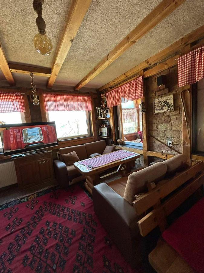 Bed And Breakfast Umoljani ภายนอก รูปภาพ