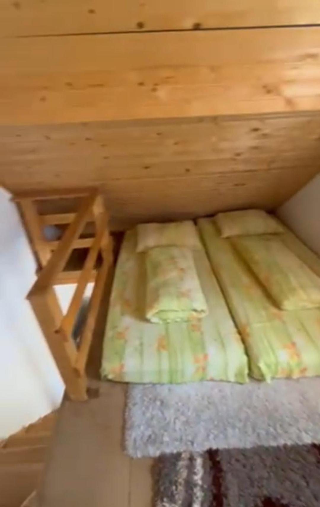 Bed And Breakfast Umoljani ห้อง รูปภาพ