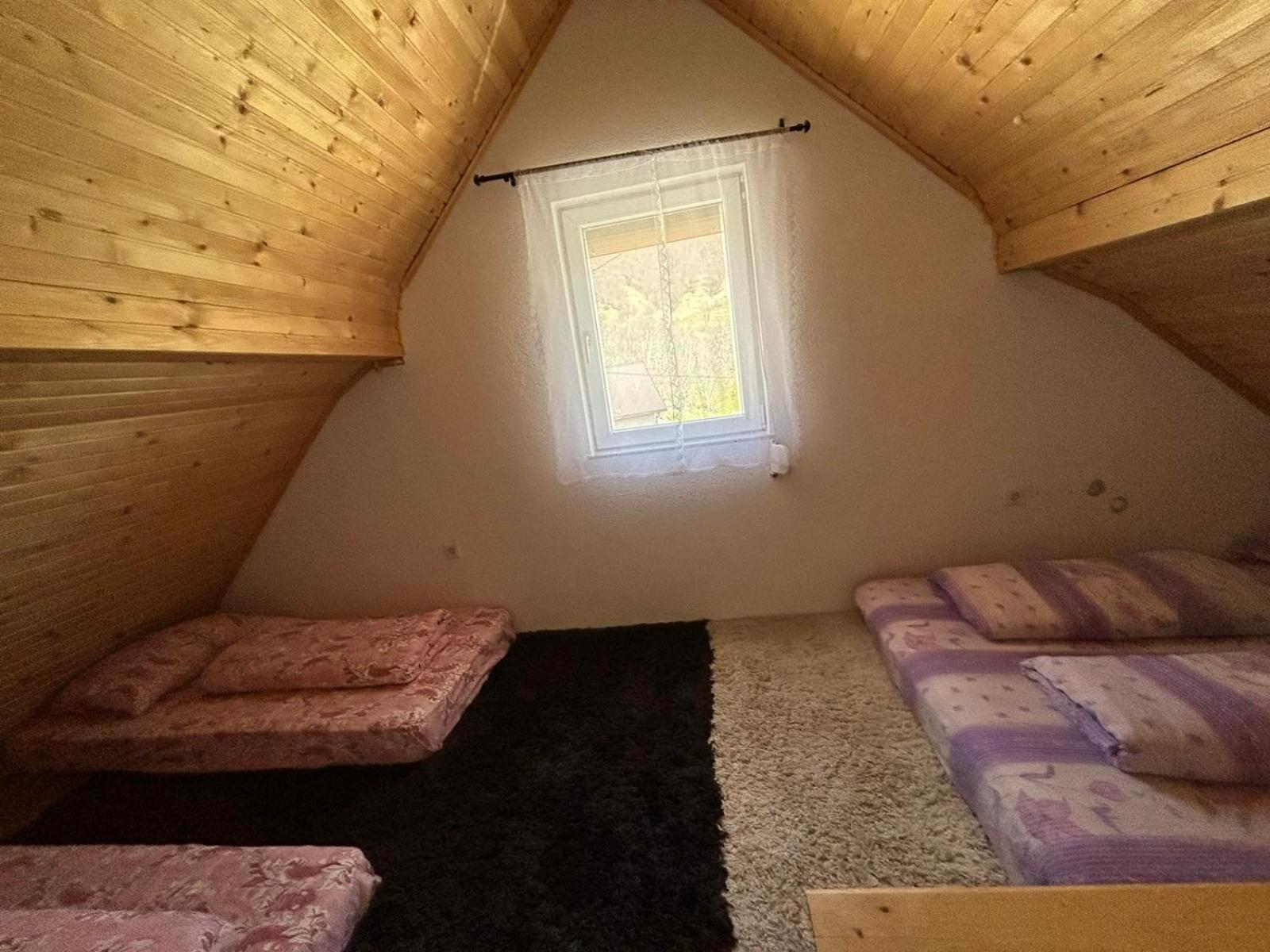 Bed And Breakfast Umoljani ห้อง รูปภาพ