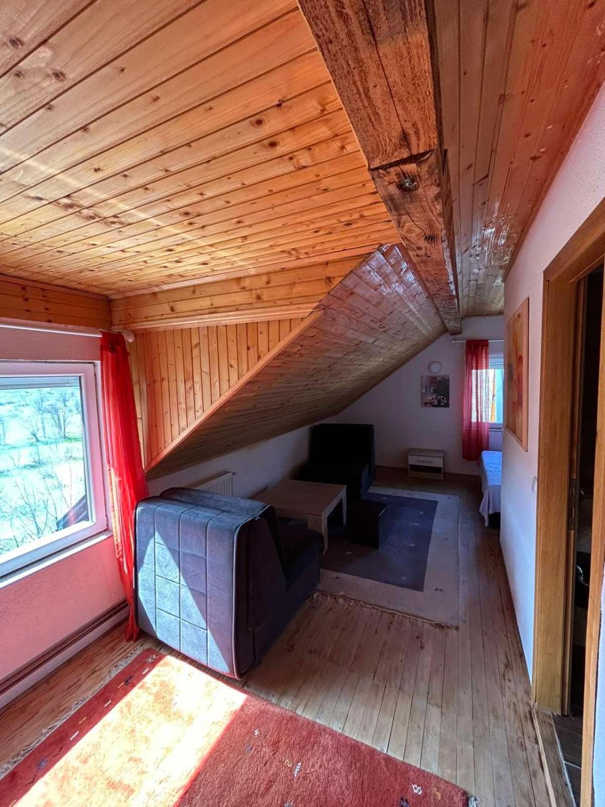 Bed And Breakfast Umoljani ห้อง รูปภาพ